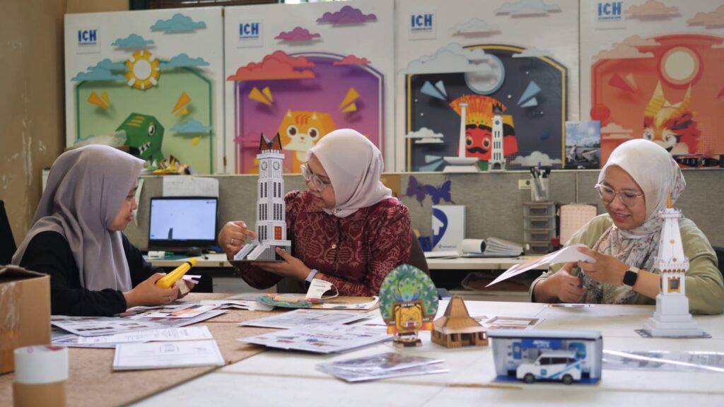 Merajut Asa Lewat Lembaran Kertas Ichinogami: Kisah Pemberdayaan Perempuan Bersama Hub UMK PLN